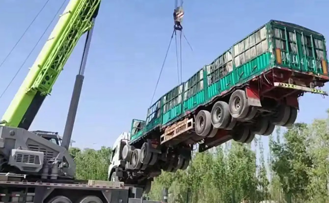 龙门道路脱困救援案例
